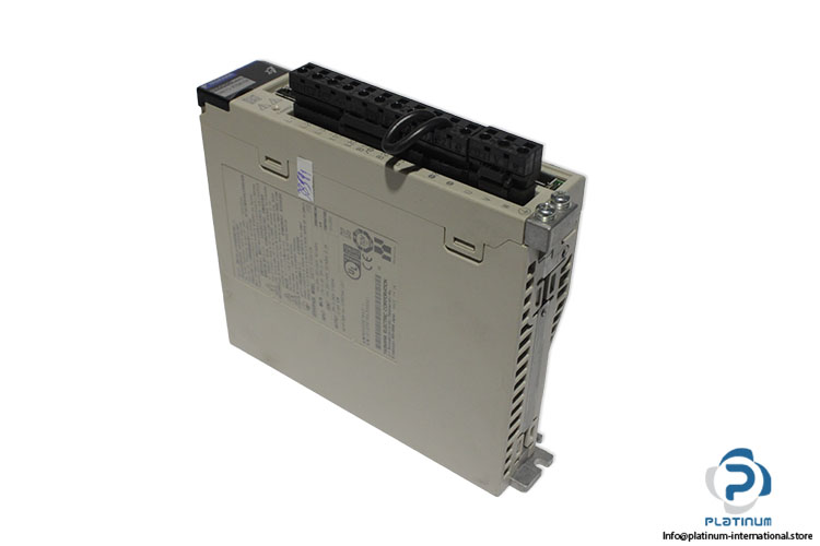 yaskawa-SGD7S-R70A10A-servo-drive-(New)