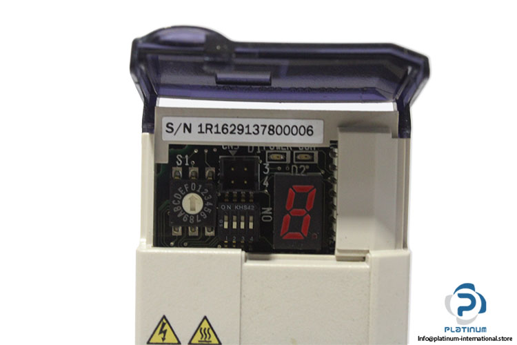 yaskawa-SGDV-1R6AE5A-servo-drive-(New-without-Cartoon)-3
