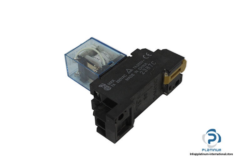 omron-MY2NJ-plug-in-power-relay-(Used)-1