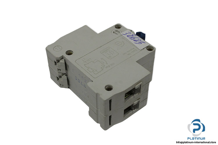 jingda-DZ47-60-C6-miniature-circuit-breaker-(Used)
