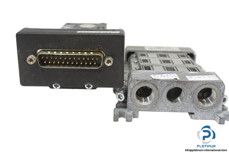pneumax-PI130771ASCM-pneumatic-valve-terminal-(Used)-1