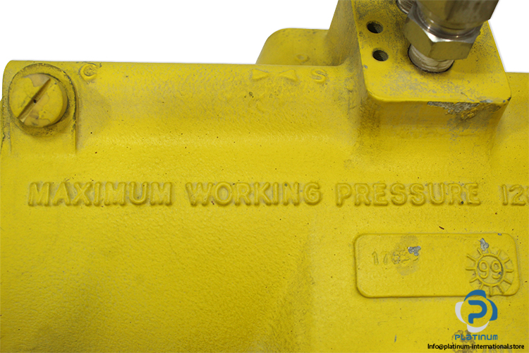 hytork-425-pneumatic-actuator-(Used)-2