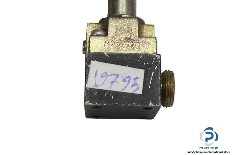 pneumax-M2-390-solenoid-valve-(Used)-1