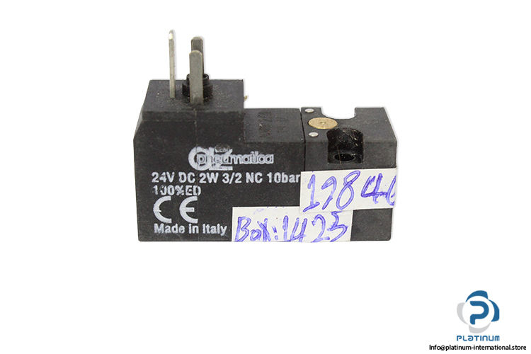az-pneumatica-24VDC2W3_2NC10BAR-solenoid-valve-(Used)-1