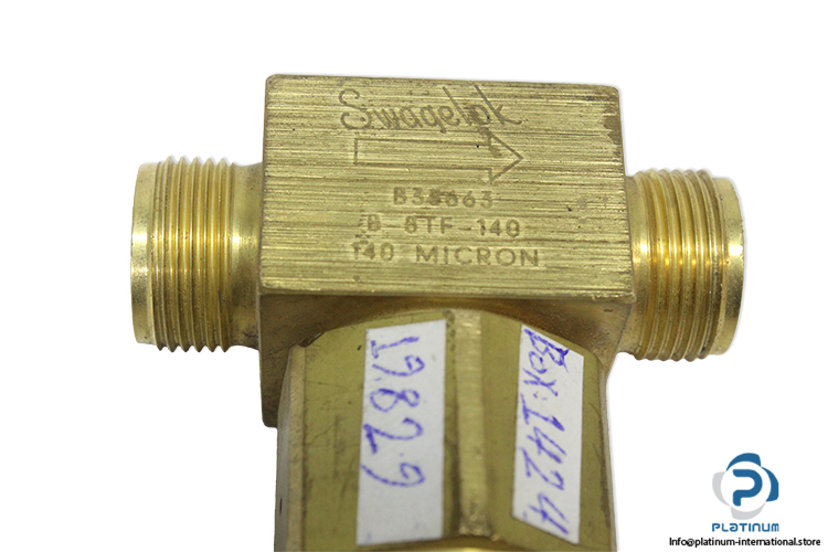 swagelok-B-8TF-140-tube-fitting-(New)-1.jpg