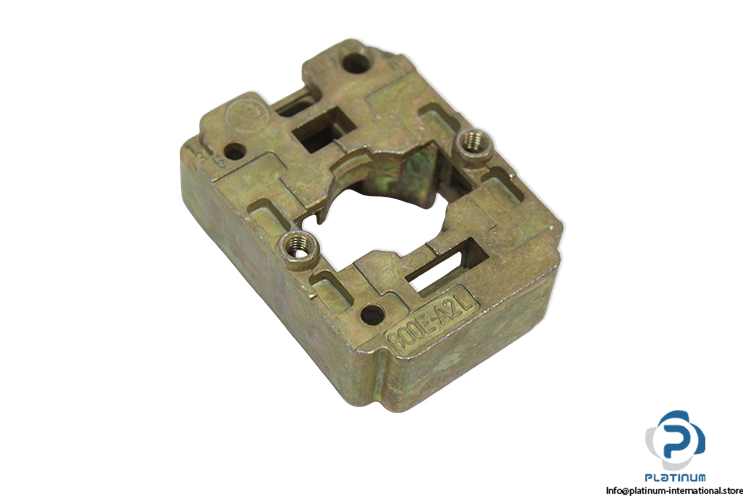 allen-bradley-800E-A2L-a-mounting-latch-(new)-(package)
