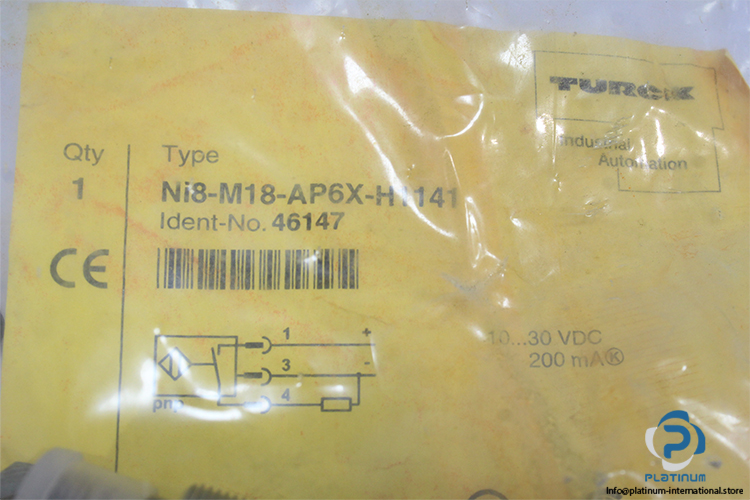 turck-ni8-M18-AP6X-H1141-inductive-sensor-(new)-(package)-1