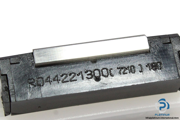 rexroth-r044221300-miniature-runner-block(new)-2