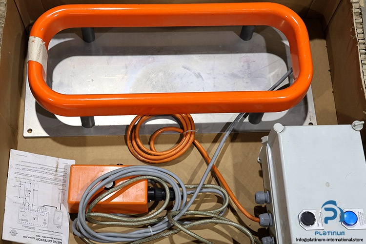 ege-elektronik-MDV-3172-WR2-_-MDS-3065-SA-metal-detector-system-(new)-(carton)-1