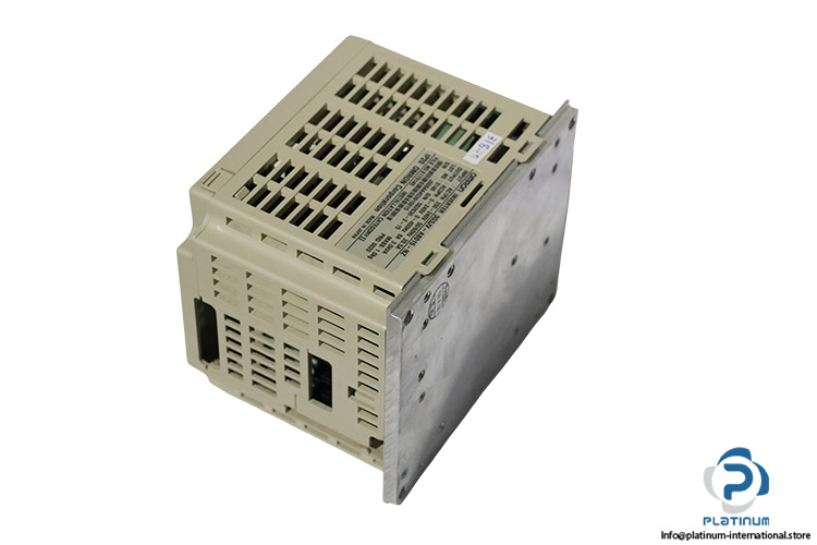 omron-3G3JV-AB015-NZ-compact-simplified-inverter-(used)-1