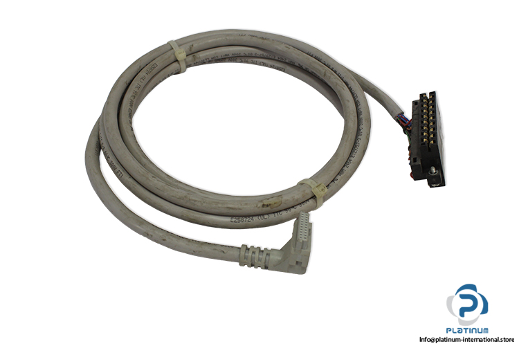 allen-bradley-1492-CAB025B69-digital-cable-connection-(new).jpg