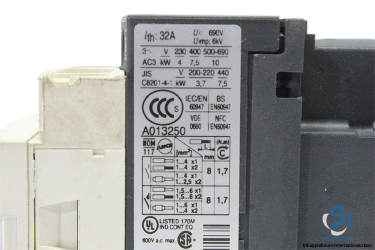 telemecanique-LC1D18-contactor-(new)-3