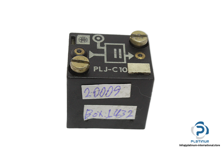telemecanique-PLJ-C10-sub-base-mounted-element-(Used)-1