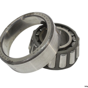 SKF 32307 Tapered Roller Bearing