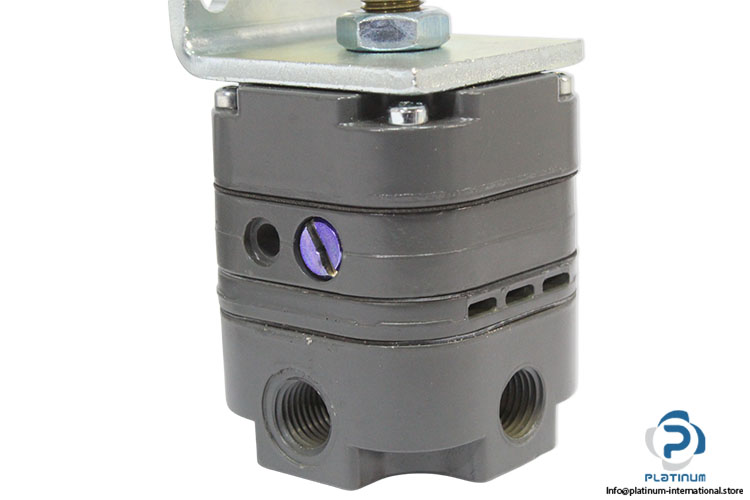 controlair-130-BBF-air-pressure-regulator-(New)-1