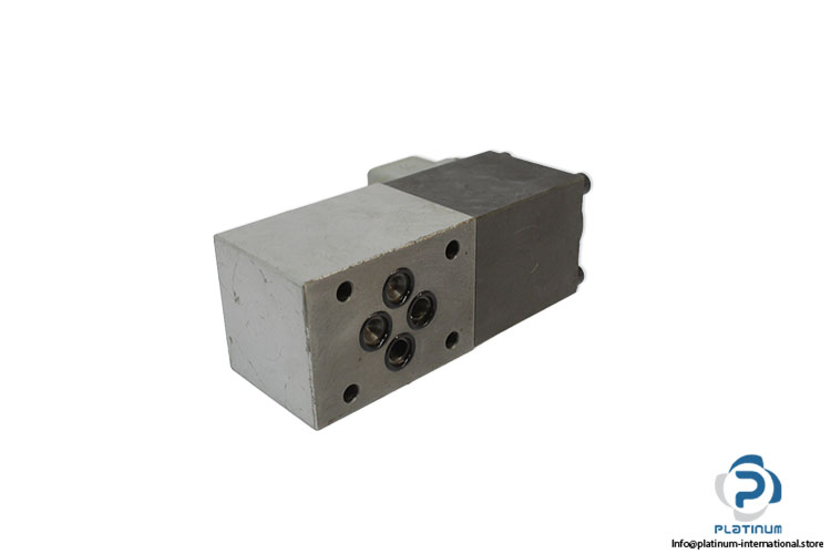 wandfluh-AM22061A-solenoid-operated-poppet-valve-(New)-1