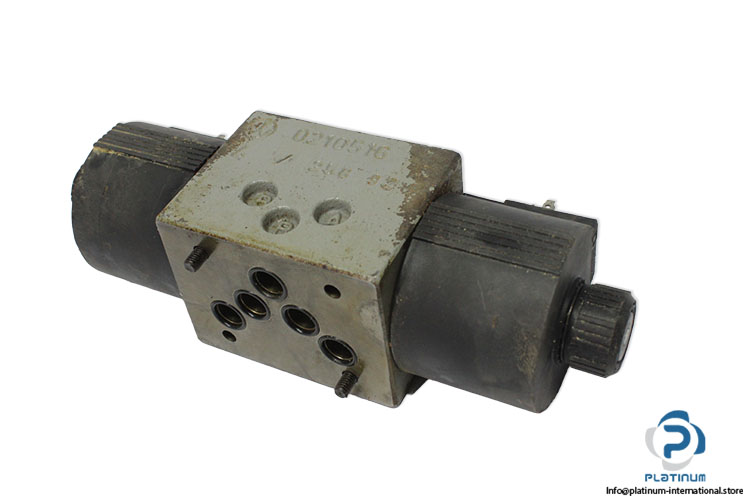 duplomatic-D4D-S9_50-directional-valve-(Used)-1