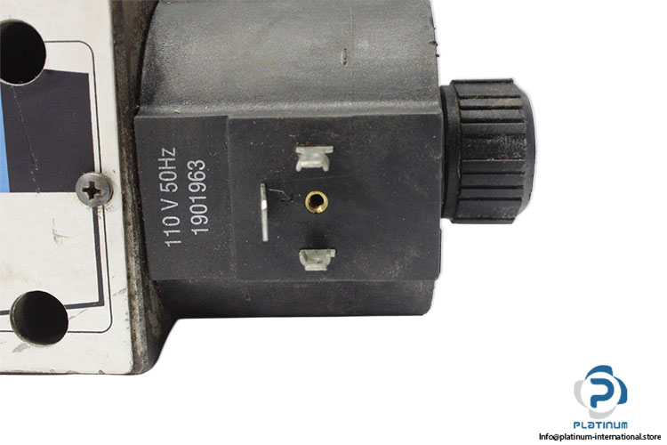 duplomatic-D4D-S9_50-directional-valve-(Used)-2