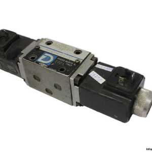 duplomatic-MD1P4-S1_30-directional-valve-(Used)