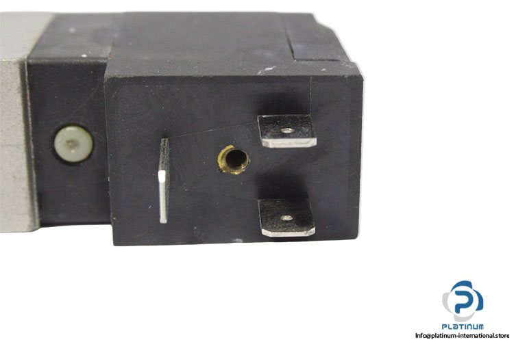 smc-EVF2120-double-solenoid-valve-(Used)-2.jpg