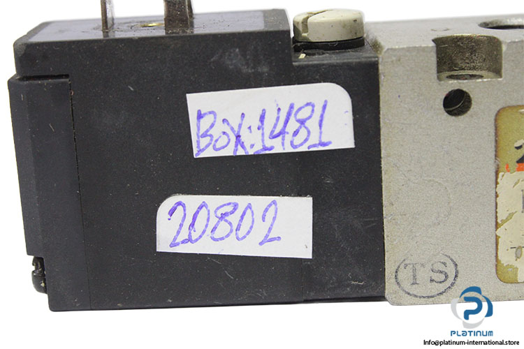 smc-EVFS1120-single-solenoid-valve-(Used)-4