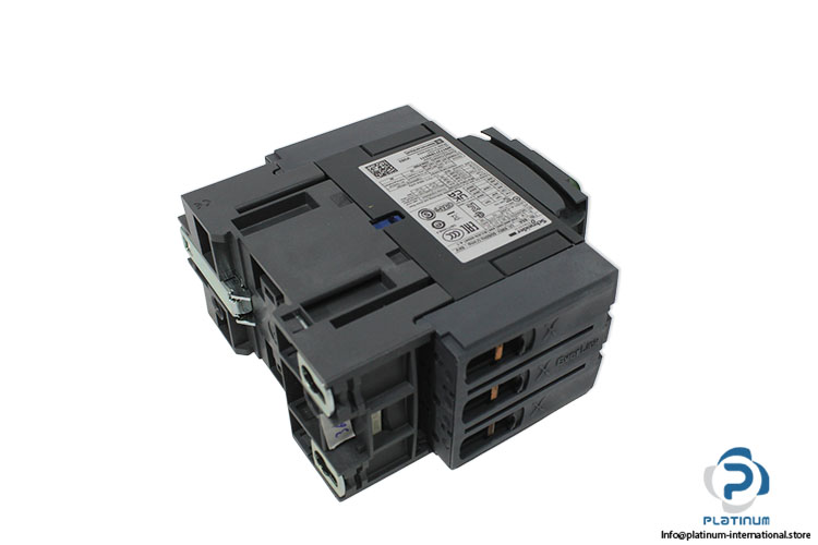 schneider-lc1d65ap7-contactor(new-carton)-1