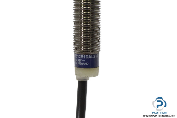telemecanique-xs512b1dal2-inductive-proximity-sensor(new)-3