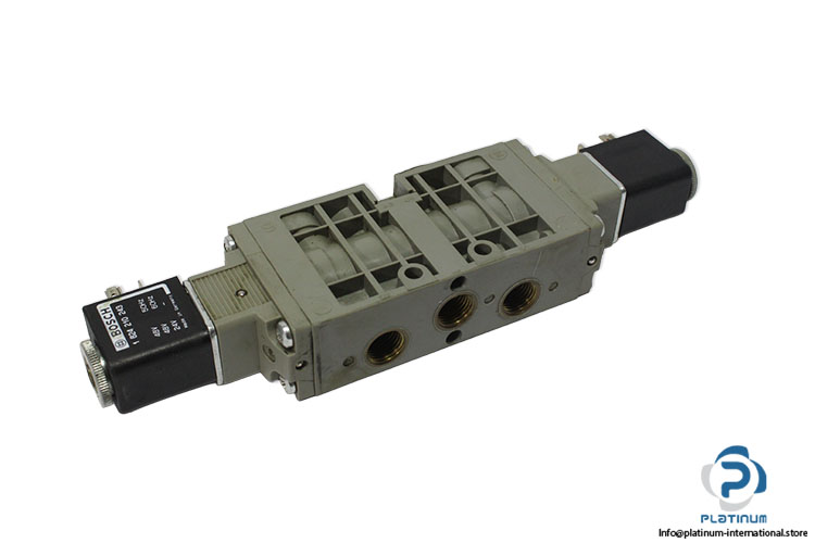 bosch-0820023992-solenoid-valve-(Used)-1