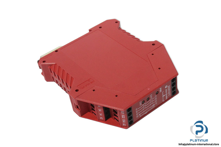 allen-bradley-MSR127T-440R-N23126-safety-relay-(new)-(carton)-1