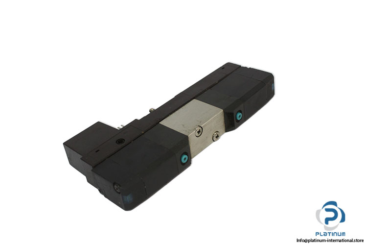 kuroda-FCD245-solenoid-valve-(Used)-1