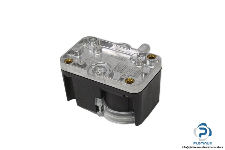 dungs-GW500A5-pressure-switch-(New)-1