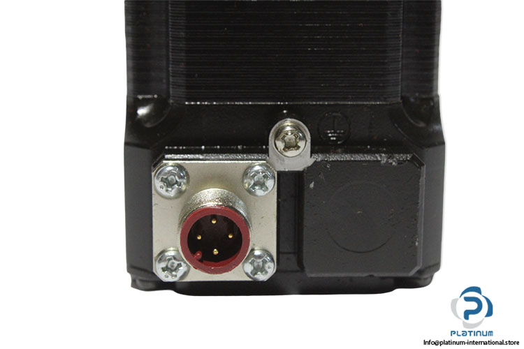sanyo-denki-XSH7123-1332-STEPPER-MOTOR(used)-2