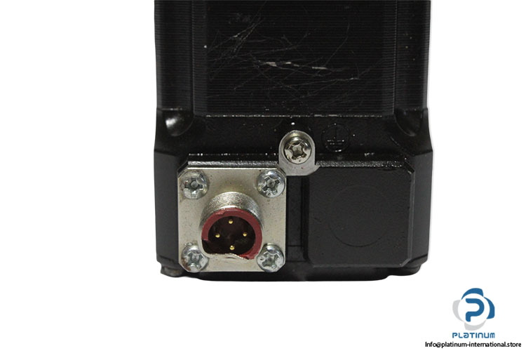 sanyo-denki-XSH7126-996-STEPPER-MOTOR(new)-2