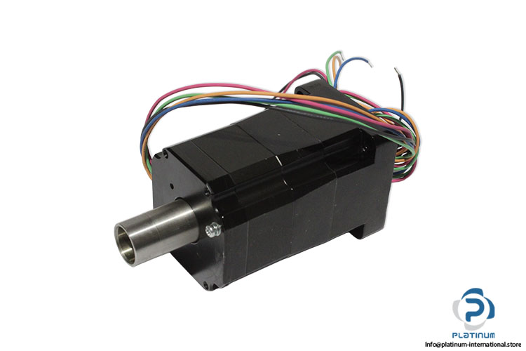 sanyo-denki-SL5601-8241-STEPPER-MOTOR(used)-1