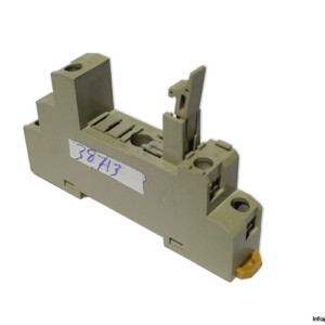 Omron P2RF-05-E Relay Socket