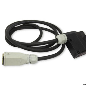 Omron E3JM-DS70M4-G Photoelectric Sensor With Cable