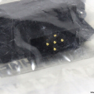 euchner-AC-MC-SB-M-A-157024-connector-(new)-(package)