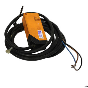 IFM OT5015 Retro-Reflective Sensor