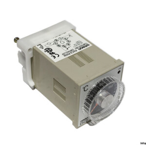 Omron E5C2-R20K Temperature Controller