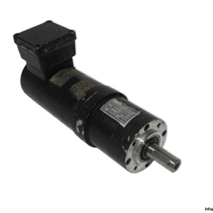 Lenze MDSKSRS071-33 Servomotor With Gear