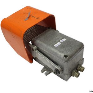 Festo 8986 Foot Valve With Detent