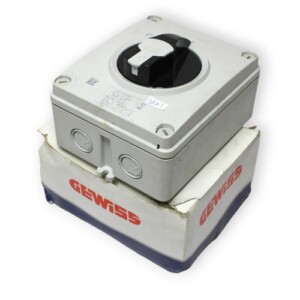 gewiss-GW70403P-rotary-isolator-switch-(new).jpg