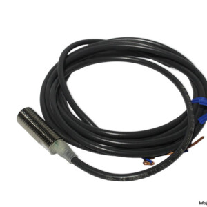 Omron E2E-X3D1-N Proximity Sensor
