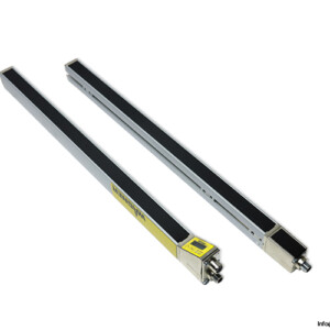 wagner-cml720i-t10-480.a-w2-m12-cml720i-r10-480.a-pb-w2-m12-measuring-light-curtain-receiver-transmitter(new).jpg